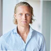 100+ profilů „Celis“