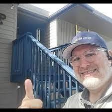 Chris Traweek's Instagram, Twitter & Facebook