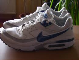 Jewel ladies comfort shoe ee. Isis Jetzt Verbieten Die Terroristen Nike Turnschuhe Unsertirol24