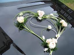Decoration De Voiture Raffinee Blumenstrauss Hochzeit Auto Dekoration Blumenschmuck Hochzeit