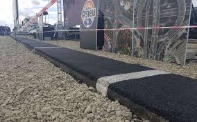 Home » 1 metru de autostrad. Foto Video Sute De Oameni S Au Adunat La Inaugurarea Primului Metru De AutostradÄƒ Din Moldova