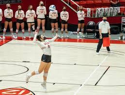 The rally scoring system in volleyball is where every single rally results in a point being awarded to one team or the other. Utah Volleyball S Beth Launiere Gets 600th Win As Coach Of The Utes The Daily Utah Chronicle