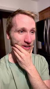 Elizabeth Tinney's Instagram, Twitter & Facebook