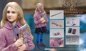 Luna lovegood is a witch in ginny weasley's year, a brave member of dumbledore's army and a ravenclaw, who is considered a bit weird by her classmates. Harry Potter Series Luna Lovegood Casual Wear Version 1 6 Actionfigur Sonstige Film Tv Actionfiguren Comic Cave