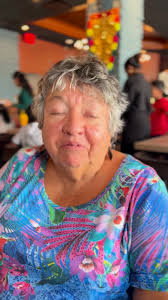 Smiles, stories, and satisfied hearts., We love hearing from our guests,  and moments like these make Curry Leaves special., 🍴 Lunch: 11:00 AM