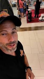 Esto fue un HOME RUN con bases llenas. No quiero imaginar cómo será Plaza  las Americas . Estamos esplotaou pero lo logramos team  #yoselloconsistemacintron impactando toda una industria