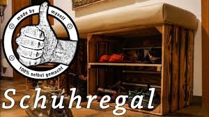 Durch zwei bohrungen können sie das regal an die wand dübeln. Schuhregal Selber Bauen Schuhschrank Sitzbank Aus Weinkisten Fur Kinder Anleitung Youtube