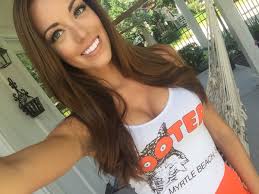 Amber Papst (@amber_papst)