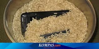 Maybe you would like to learn more about one of these? Benarkah Beras Bisa Selamatkan Ponsel Basah