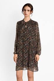 Robes casual, robes de soirée, robes d'hiver et robes d'été, mini, midi ou maxi, petite robe noire craquez pour nos centaines de robes vintage ou récentes, simples ou de marque, et à prix emmaüs ! Le Temps Des Cerises Robe Camelia Noir Femme Des Marques Et Vous