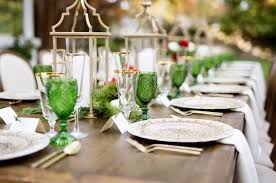 Choose from venetian gondolier hats, italian cloth table flags, red, white and green balloons and italian street sign cutouts. Elegant Italian Holiday Dinner Party Inspired By Tuscany