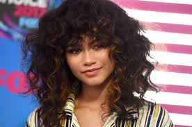 3.8 out of 5 stars. Zendaya Slays In Sexy New Bruno Mars Video Versace On The Floor King5 Com