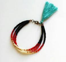 Pin By Suzan K G On Taki Bileklik Kolye Kupe Sac Ipi Orgu Bileklik Bileklik Sablonu Beaded Jewelry Beaded Bracelets Seed Bead Bracelets