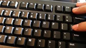 (nada) lo vuelvo a dejar en internacional (nada) creo que me saca todas las letras menos la arroba, me saca la ñ, ¿qué es lo que puede pasarme? Como Poner O Hacer El Signo De Corchetes En El Teclado Del Pc Ejemplo Mira Como Se Hace