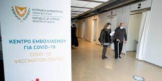 Live η ενημέρωση για το εθνικό σχέδιο εμβολιαστικής κάλυψης. Anakoinw8enta Ar8ro Pio