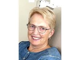 Sheila Ritter's Instagram, Twitter & Facebook