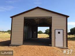 Be it a standard pole building, garage kit, or a customized combination of the two styles, apm buildings will always be happy to work with you to design a building custom tailored to suit your needs now and in the future. 20x40 Vr Metal Garage Building Universal Metal Buildings