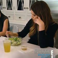 What S That Salad The Kardashians Are Always Eating Kardashian Diet Kardashian Salads Health Nut Salad