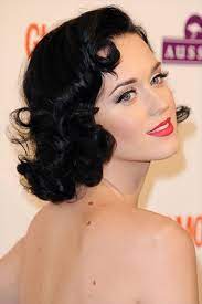10 Fresh Curly Bobs To Try For Winter Pretty Designs Vintage Hairstyles Celebrity Haircuts Hair Styles 2017