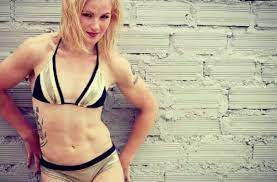 Get the latest ufc breaking news, fight night results, mma records and stats, highlights. Valentina Shevchenko Foto V Kupalnike Instagram
