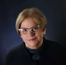 Carol Vogel's Instagram, Twitter & Facebook