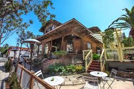 Queenstown public house's headquarters is located in san diego, california, usa 92101. Queenstown Public House Carly Ealey Art Photo Design Social