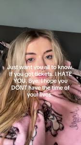 Bye. #pitbull #mrworldwide #mrworldwidetour #tickets #nothappy