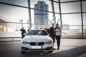 150 000th Car Delivered At Bmw Welt An American Woman Is The Lucky Owner Bmw Bmw 328i Xdrive Car