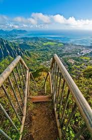 Oahu hawaii hike stairway to heaven. Haiku Stairs Oahu Hawaii Amazing Places On Earth Places To See Places To Travel