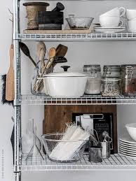 Adorable 50 Best Apartment Kitchen Essentials Decor Ideas Https Roomadness Com 2018 07 04 50 Best Apart Simple Kitchen Remodel Kitchen Decor Decor Essentials