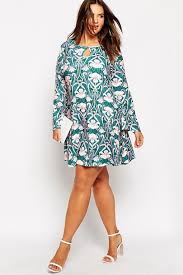 Ausgeprägte weibliche kurven sind kein grund, auf ein wunderschönes abendkleid zu verzichten. Pin Auf Zucker