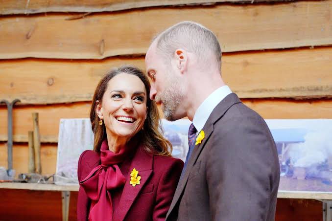 Aux côtés du prince William, Kate Middleton se lance dans un exercice aussi  périlleux qu'inédit