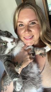 How to manage a cat with kidney disease?