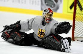 Nhl.com is the official web site of the national hockey league. Eishockey Torwart Endras Lieber Reihenhaus Und Sparkasse Mehr Sport Faz