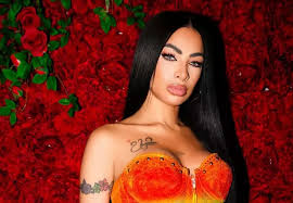 Critican a Yailín por show aburrido en Italia. Fans la defienden | Critica