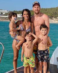 She is a mother of 3 with very little social media presence. These Pda Moments Of Lionel Messi And Antonella Roccuzzo Are Winning The Internet Photogallery Etimes