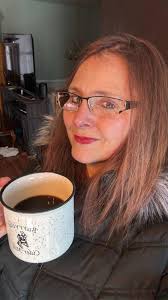 Good morning, First time mom here and 19 weeks pregnant. I wanted to know  if anyone drank coffee while pregnant? And if so how much? I used to drink  a lot of