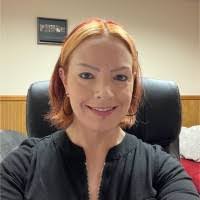 Lynn Weeks's Instagram, Twitter & Facebook