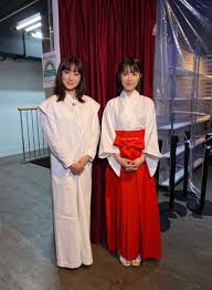 Bokutachi wa kono machi ja yofukashi no suki na fukurou. Vhj2xasgp53qxm