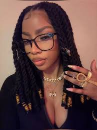 I'kia Thompson (ikiathompson)