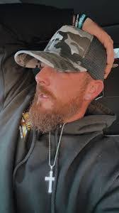 Justin Bolling's Instagram, Twitter & Facebook