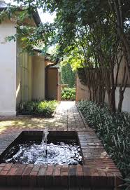 Small Courtyard Wasserspiel Garten Schwimmingpool Garten Garten Design Plane