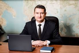 De ce nu este corect? LaurenÈ›iu Blaga A Fost Numit Consilier De Stat In Cancelaria Primului Ministru Cel De Al Doilea Consilier Ales De Florin CiÈ›u Din JudeÈ›ul Alba Ziarul Unirea