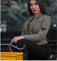 احتفلت الفنانة الشابة ميار الغيطي، ابنة الإعلامي محمد الغيطي، بزفافها إلى شاب من خارج الوسط الفني يدعى شريف العلمي، وذلك مساء أمس الجمعة، بأحد الفنادق الشهيرة بمنتجع الجونة السياحي.واختارت الغيطي مصمم الأزياء هاني البحيري، لتصميم فستان زفافها. ØµØ¯Ù‰ Ø§Ù„Ø¨Ù„Ø¯ Ø¬ÙŠÙ‡Ø§Ù† Ø®Ù„ÙŠÙ„ ÙÙŠ Ø¬Ù„Ø³Ø© ØªØµÙˆÙŠØ± Ø¬Ø¯ÙŠØ¯Ø©