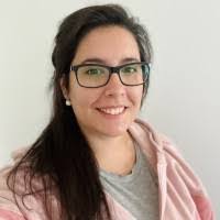 Beth Cribb's Instagram, Twitter & Facebook