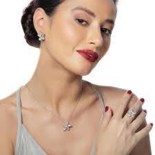 Renee Ring's Instagram, Twitter & Facebook