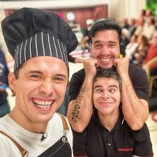 We did not find results for: Joao Paulo Sousa Trabalhou Em Funeraria A Vestir Mortos Para Ajudar A Familia Humilde Nacional Flash