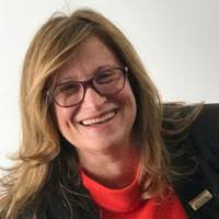 Annette Senior's Instagram, Twitter & Facebook