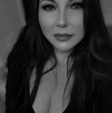 How to breed and maintain flightless fruit flies?