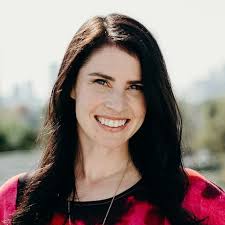 Erin Mcfarland's Instagram, Twitter & Facebook